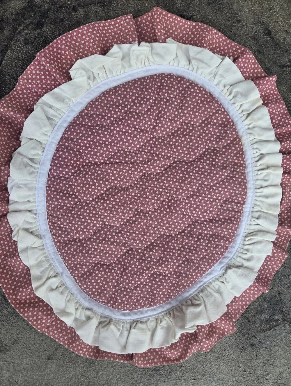 Vintage Dusty Rose Heart Quilted Oval Placemat Set with White Ruffle- Set Of 8